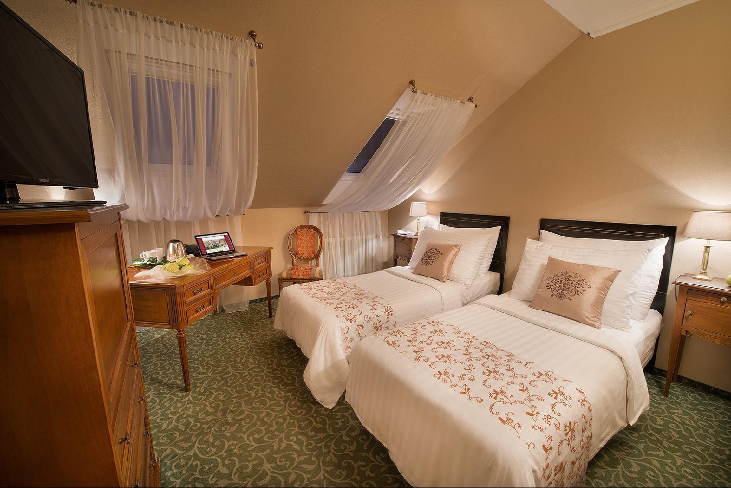 Angelis Hotel Prague Exterior photo
